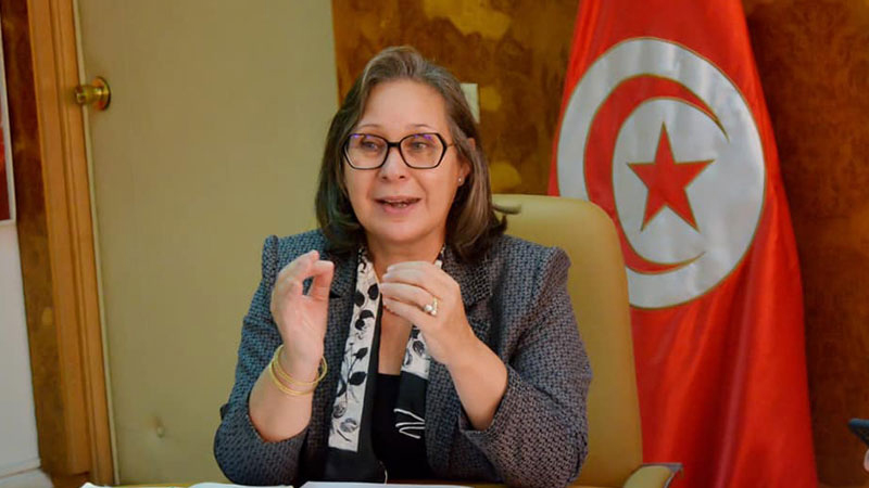 وزيرة الصناعة : الاضطرابات في التزويد بالمحروقات تعمقت اكثر بسبب لهفة المستهلك التونسي